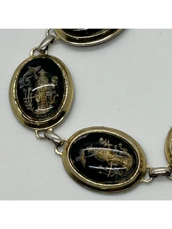 Vintage Reverse Carved Lucite Intaglio Bracelet Asian Geisha Design Gold Tone Pa - Picture 3 of 11